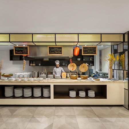 Satya Da Nang Hotel Han Market Екстериор снимка