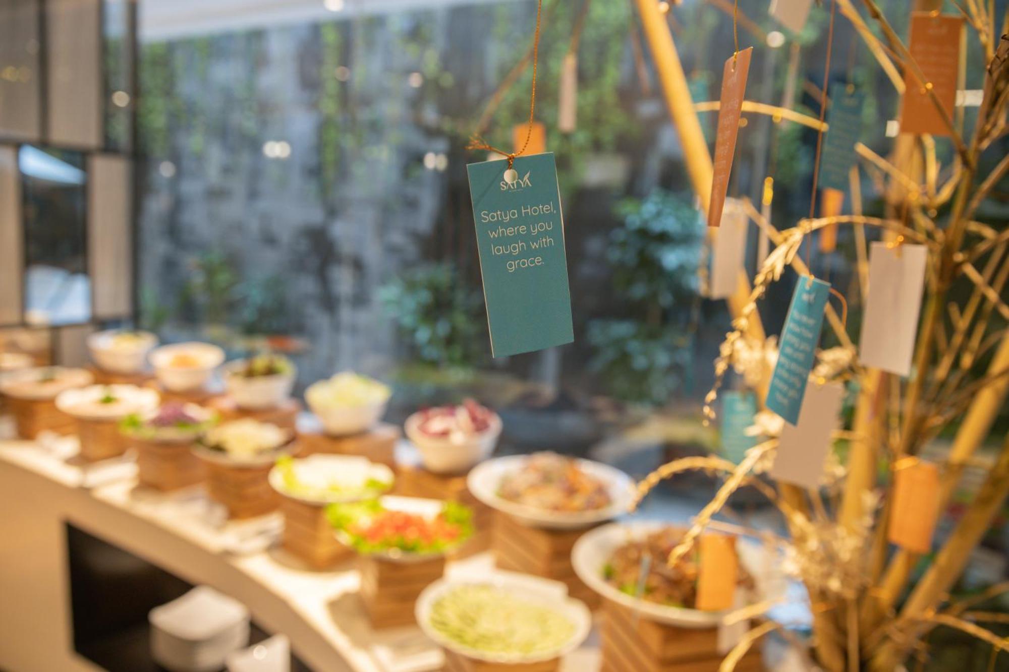 Satya Da Nang Hotel Han Market Екстериор снимка