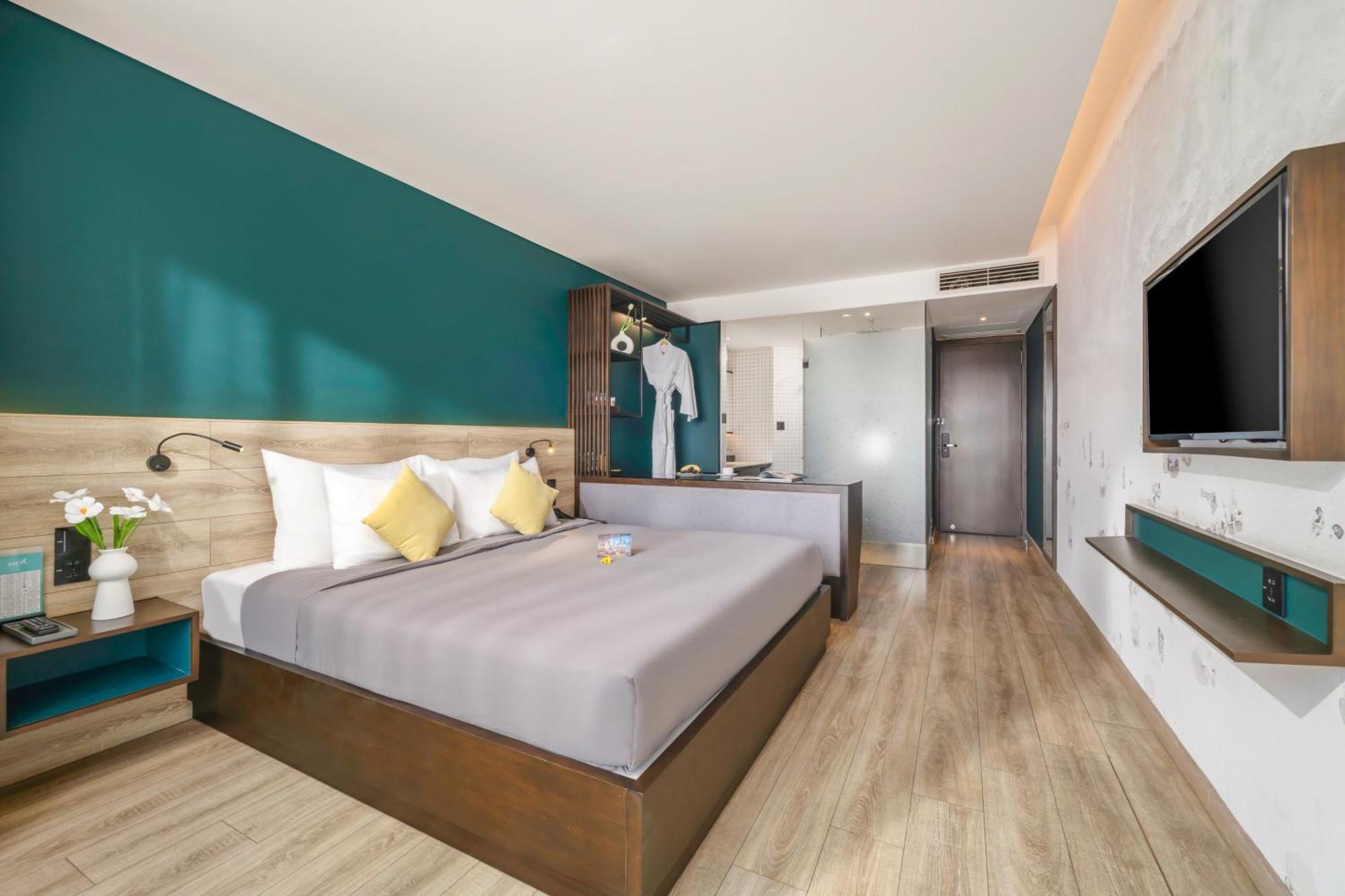 Satya Da Nang Hotel Han Market Екстериор снимка