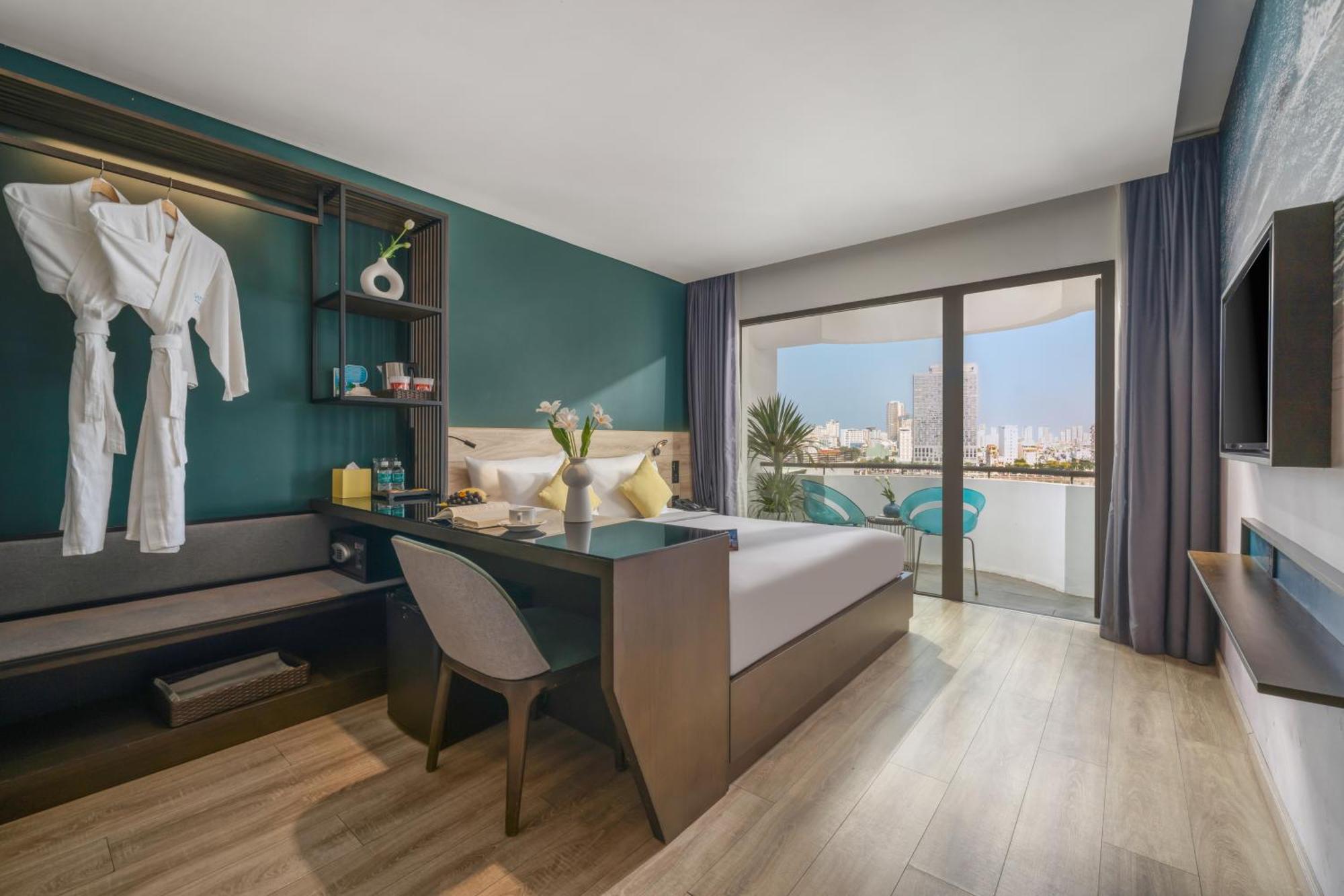 Satya Da Nang Hotel Han Market Екстериор снимка