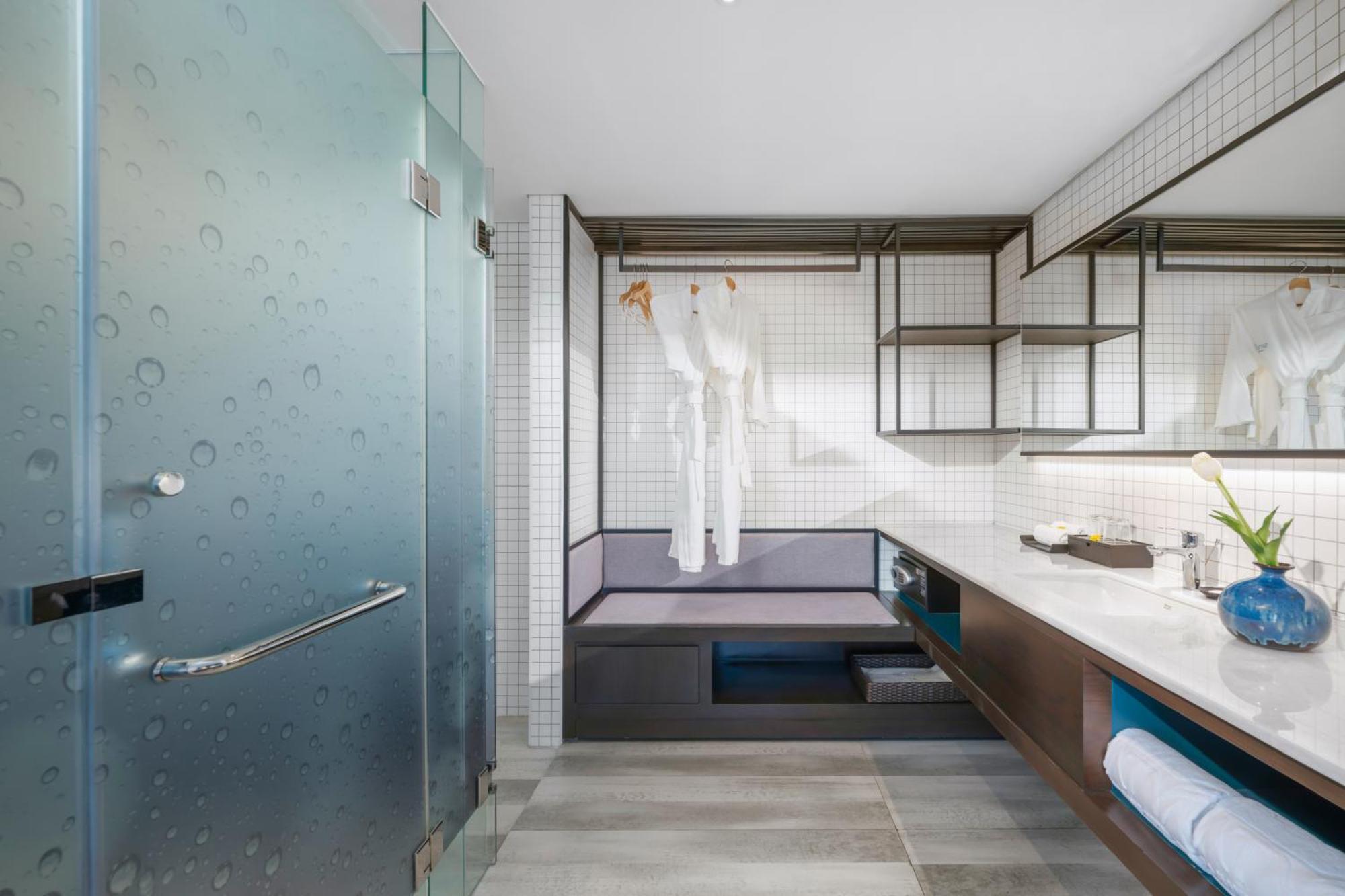 Satya Da Nang Hotel Han Market Екстериор снимка