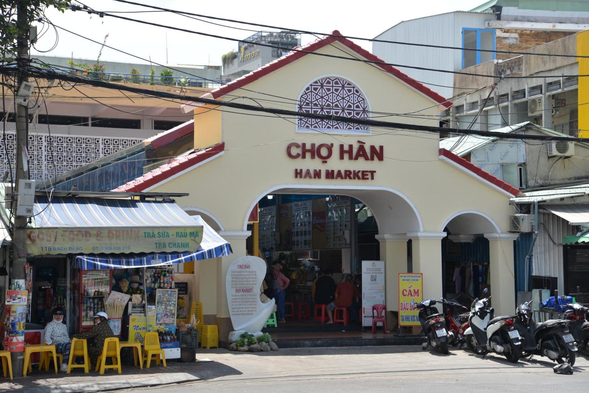 Satya Da Nang Hotel Han Market Екстериор снимка